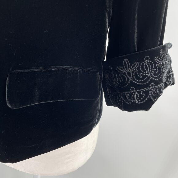 Tahari Black Velvet Embroidered Trim Cropped Ruffle Hem Evening Dressy Jacket 6 - Picture 3 of 14